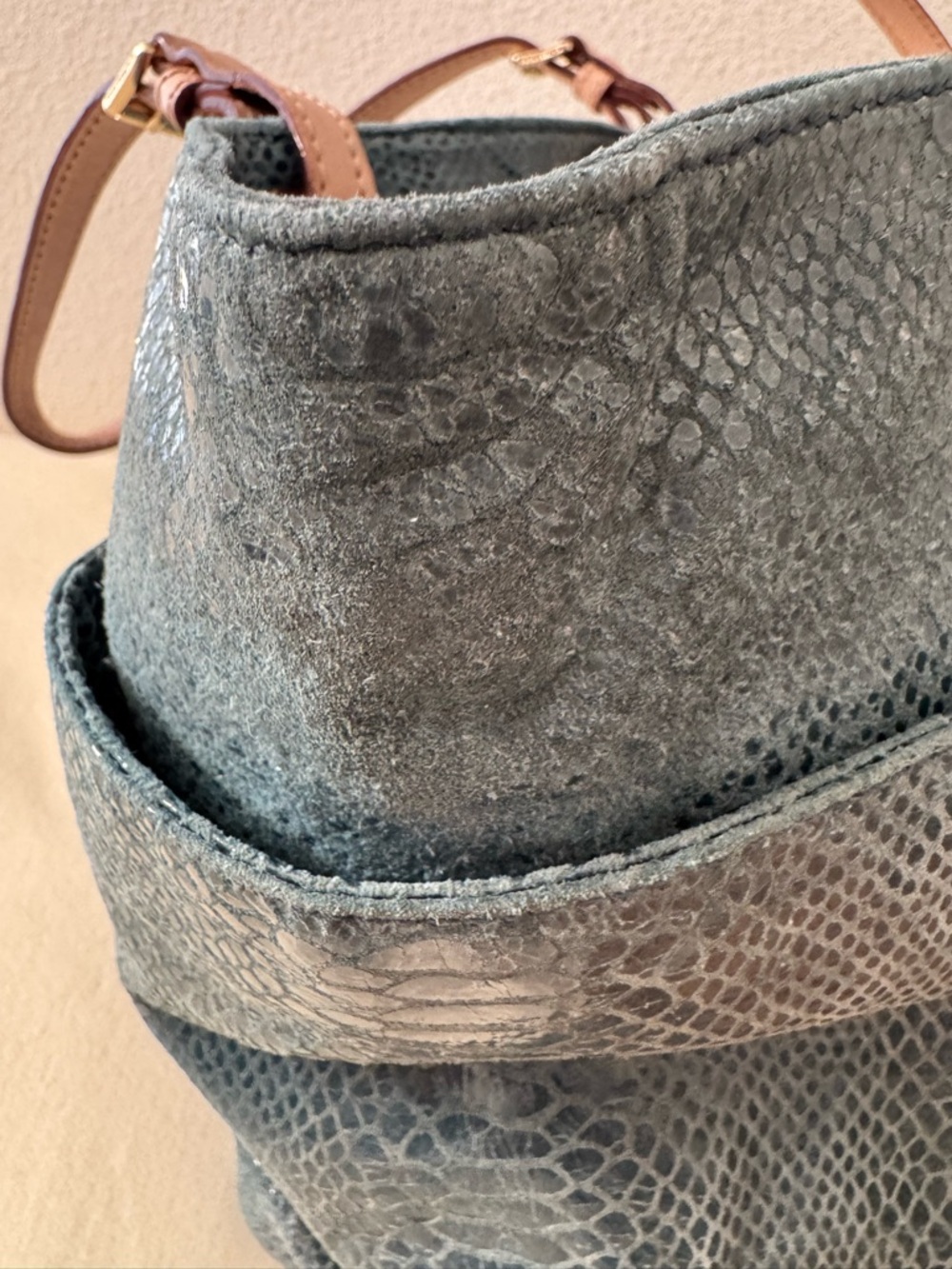 MICHAEL KORS Green Snake-skin Embossed Leather Shoulder Bag - Picture 12 of 14